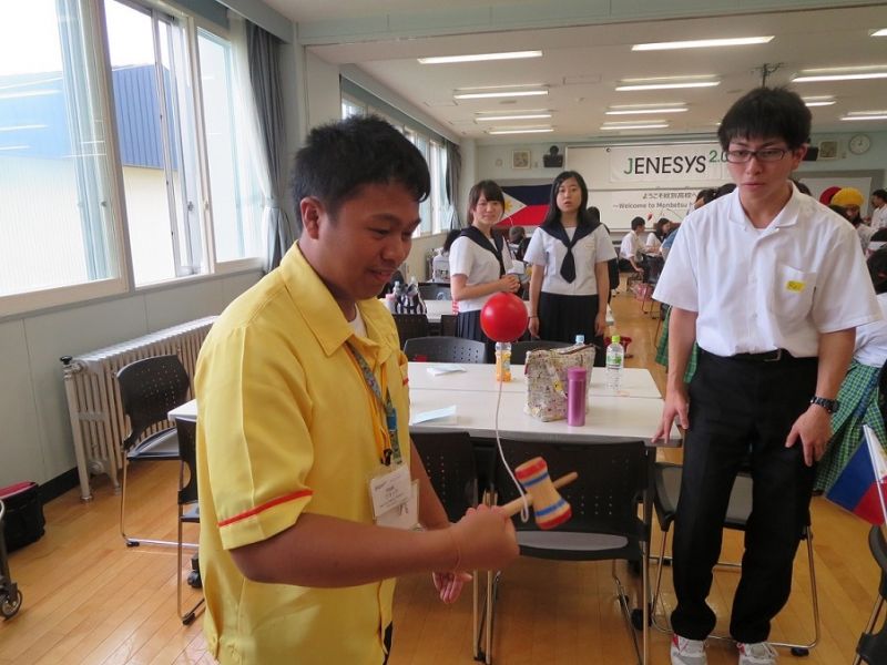 Giao lưu với học sinh THPT Philippines